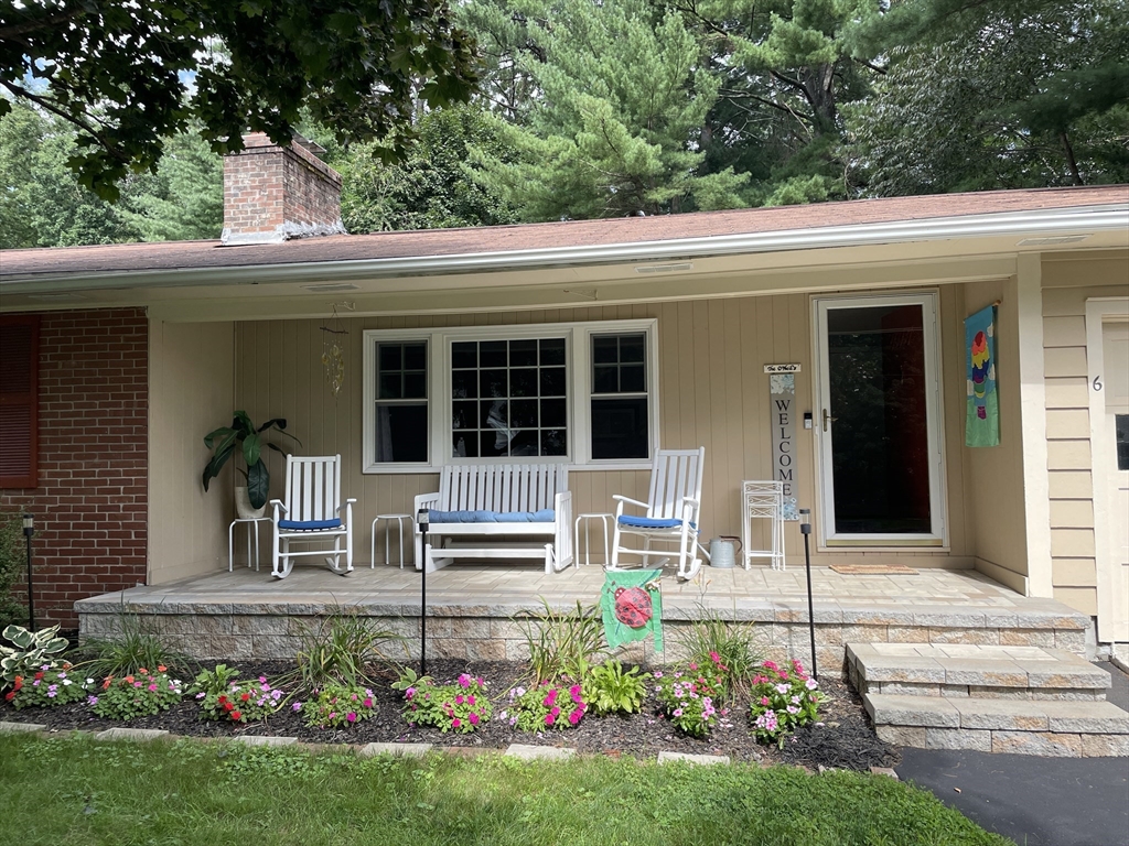 6 Meadowbrook Rd Property Photo 3