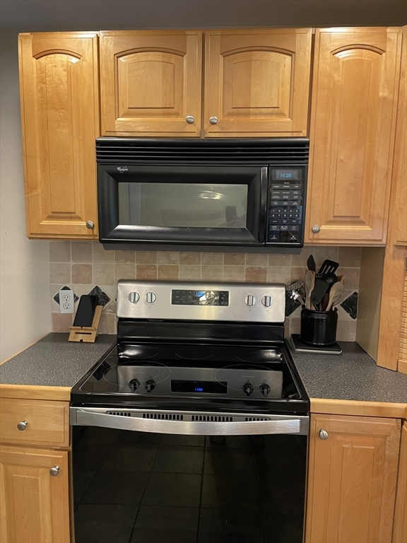 6 Meadowbrook Rd Property Photo 10