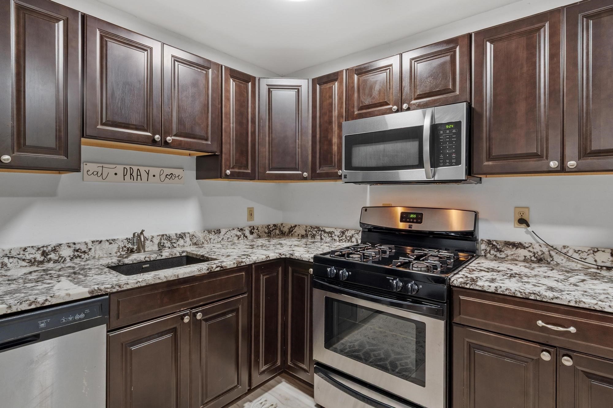 40 Edgelawn Ave # 3 Property Photo 11