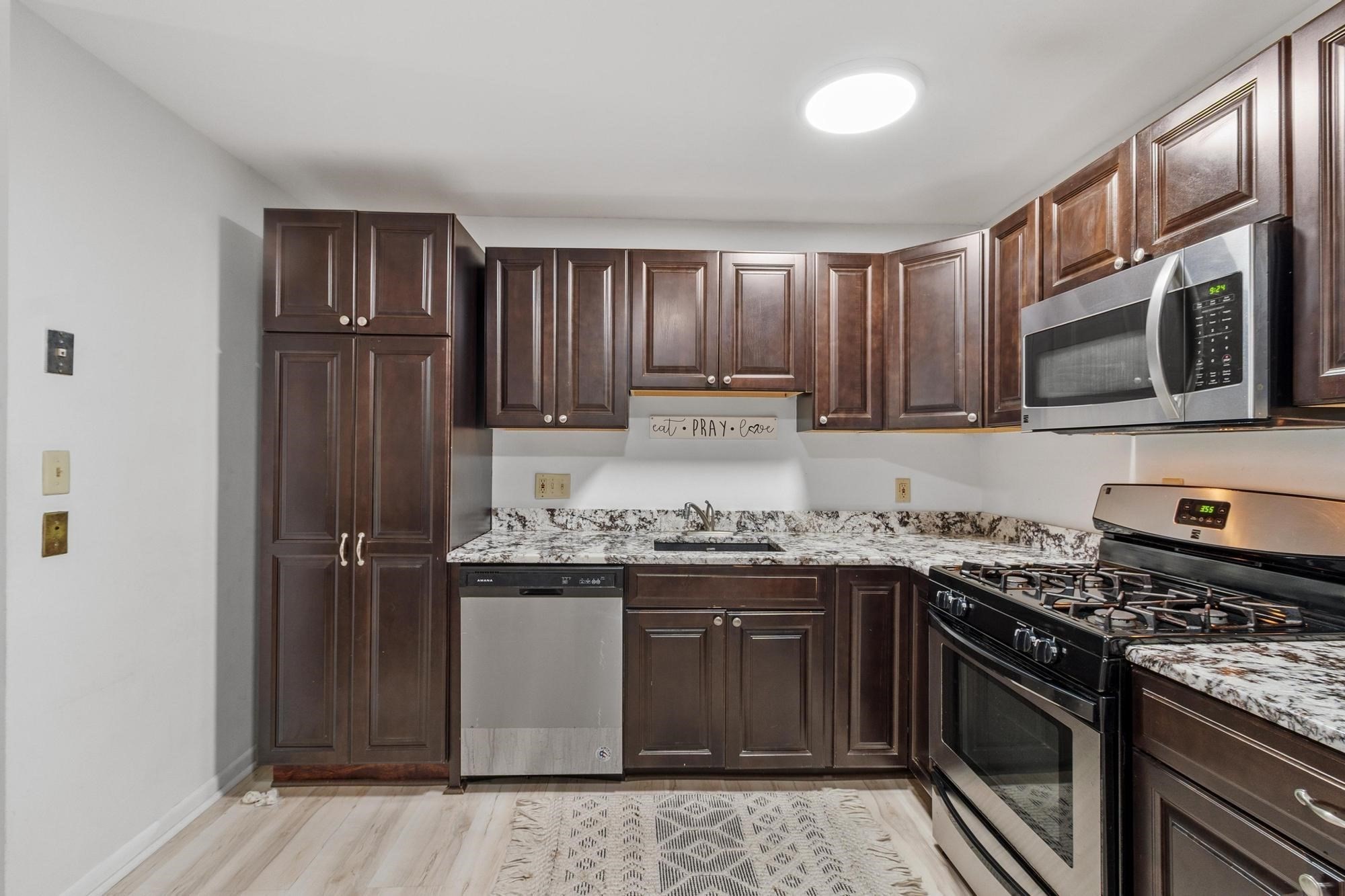 40 Edgelawn Ave # 3 Property Photo 12