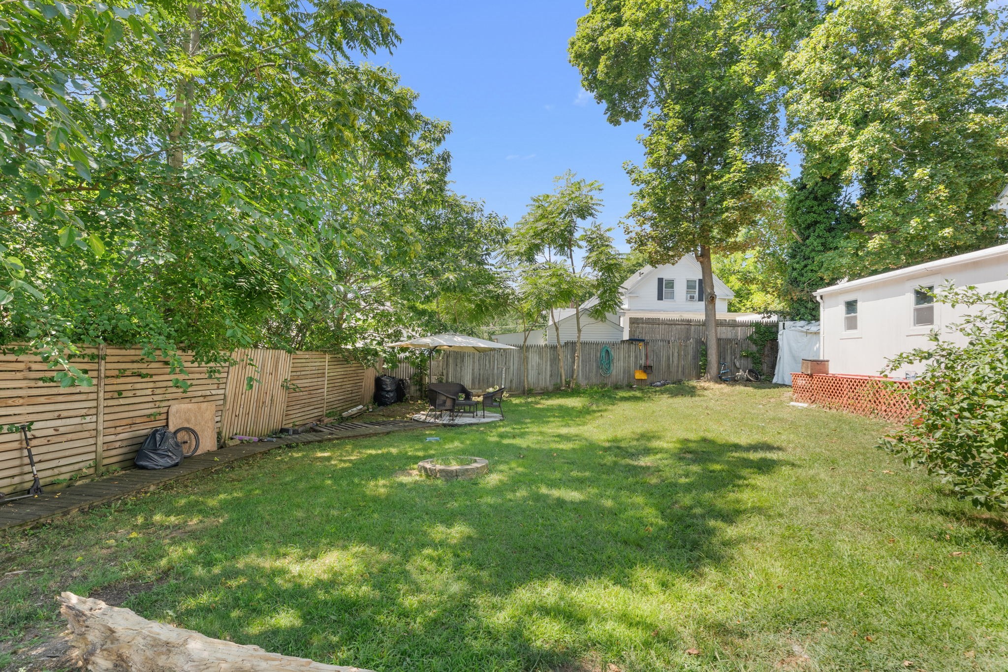 228 N Warren Ave Property Photo 23
