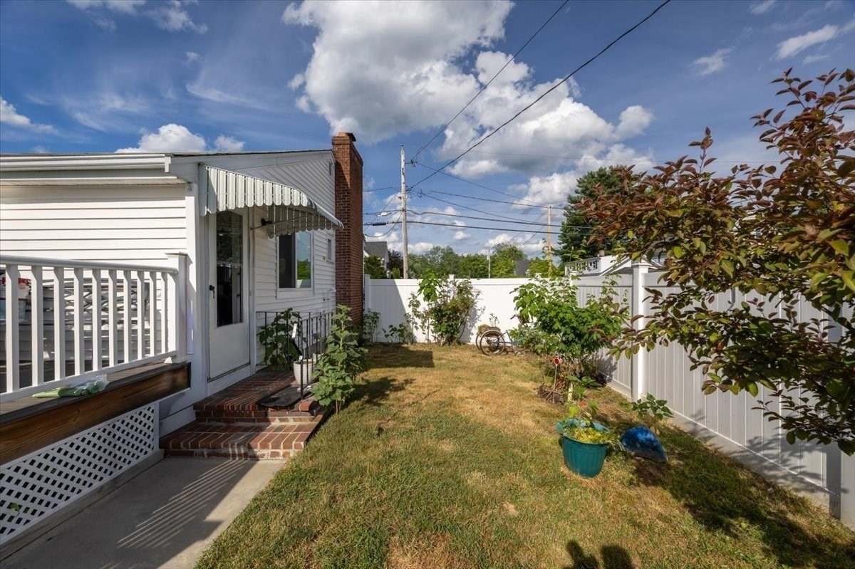 131 Longwood Ave Property Photo 28