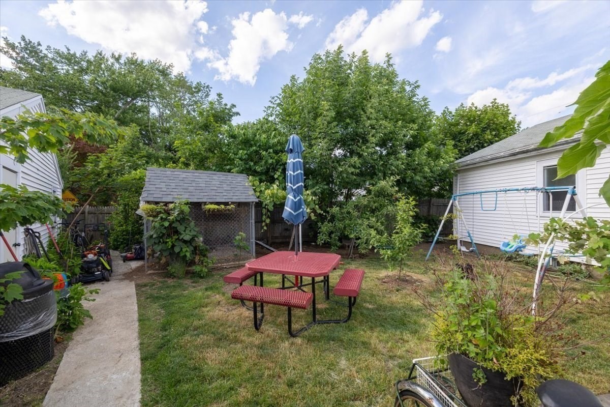 131 Longwood Ave Property Photo 31