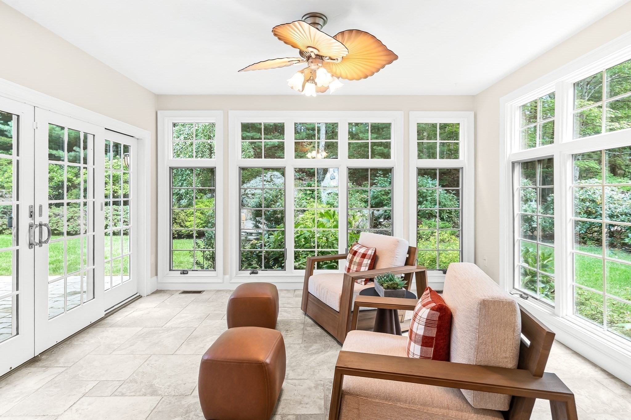 20 Rolling Ln Property Photo 16
