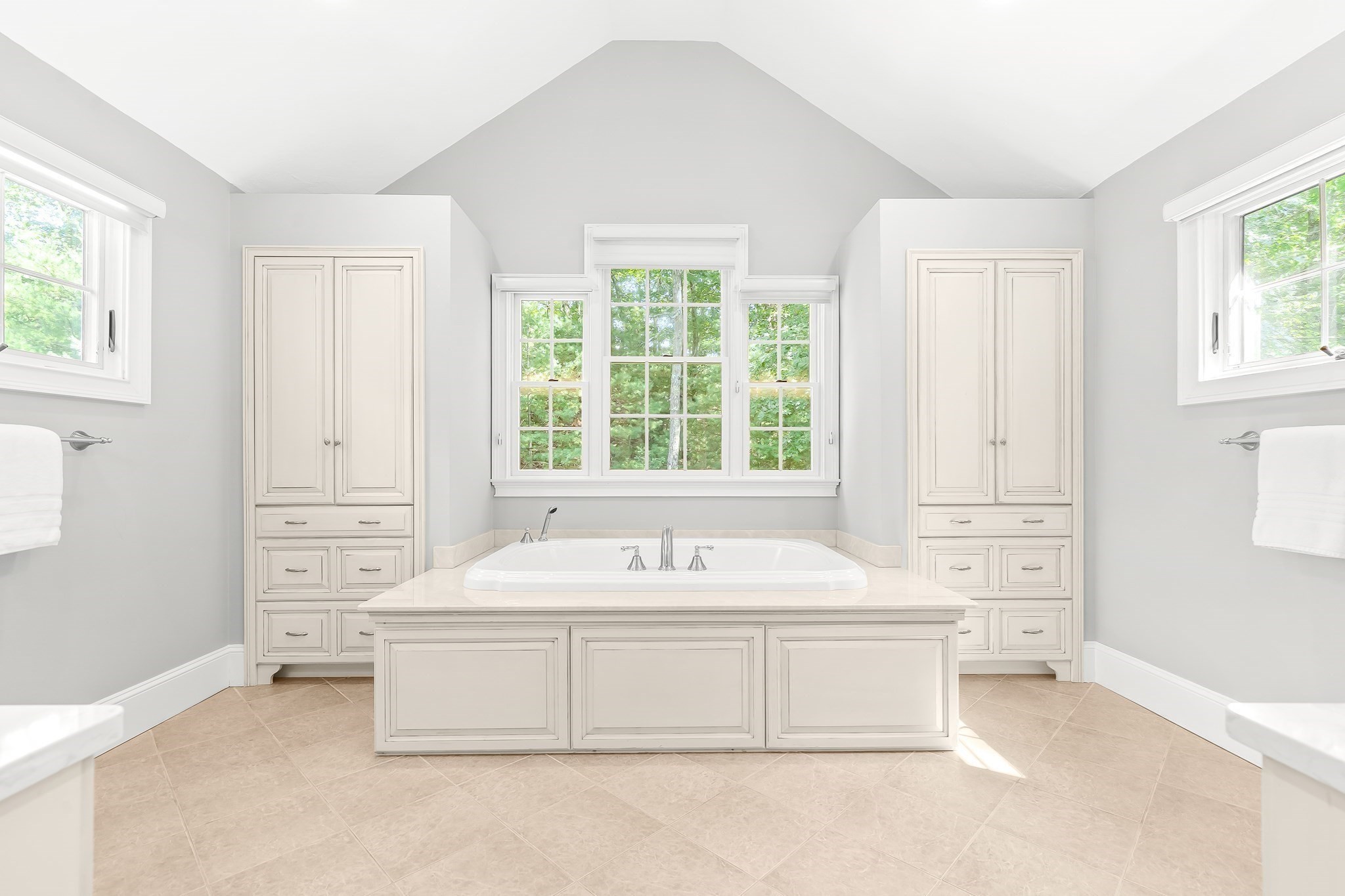 20 Rolling Ln Property Photo 22