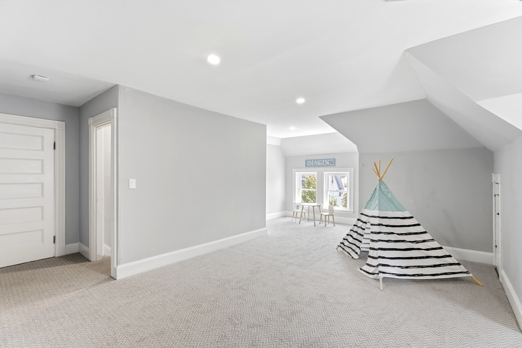 19 Gilmore St Property Photo 34