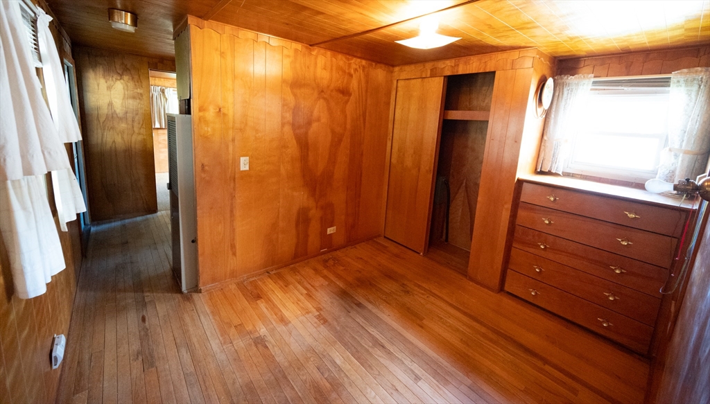 276 Lunenburg St Property Photo 7