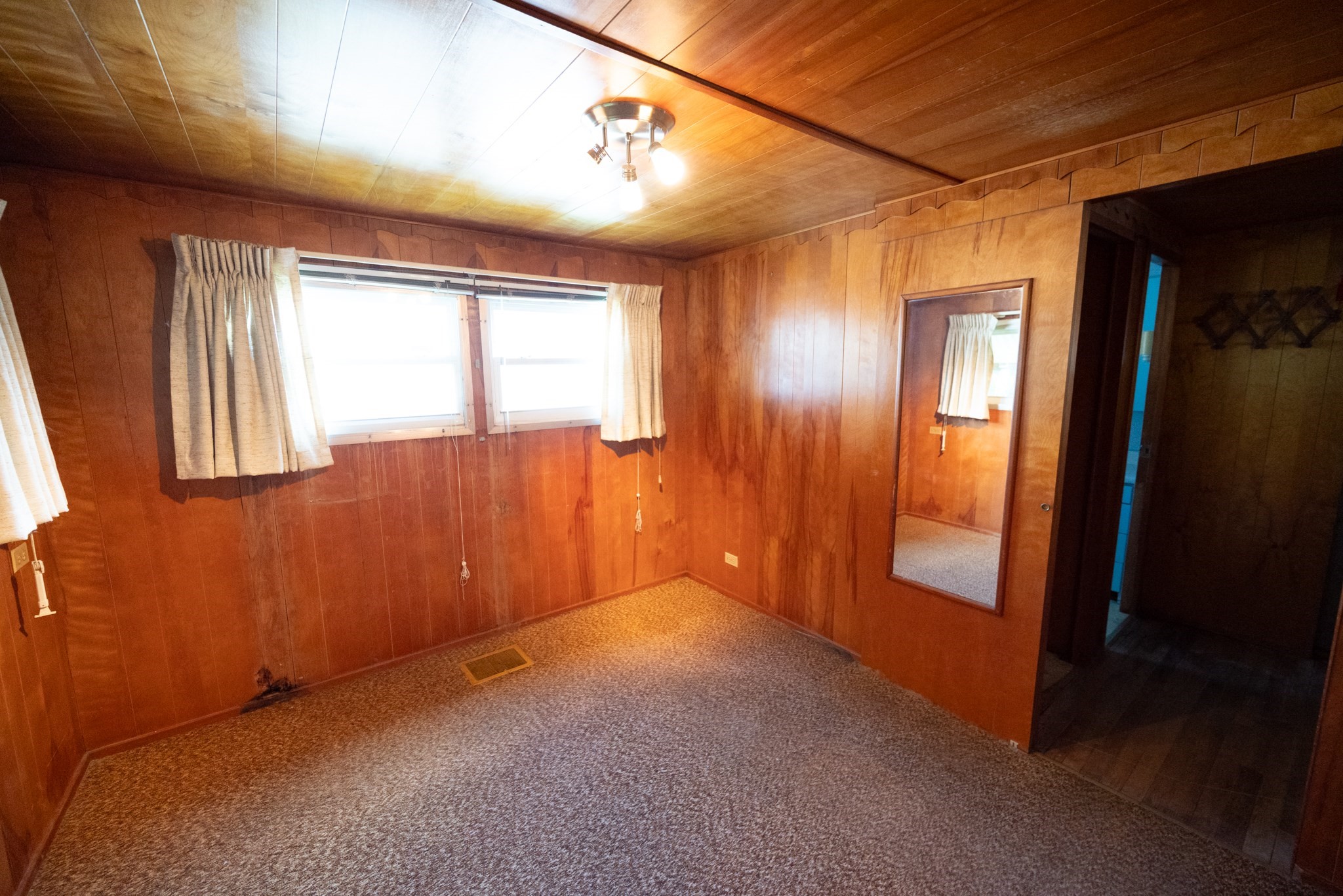 276 Lunenburg St Property Photo 11