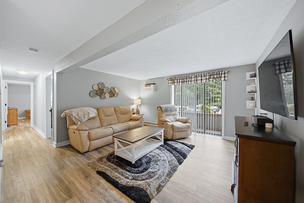 129 Quaker Hwy # 3 Property Photo 3