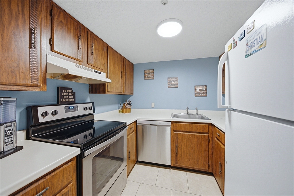 129 Quaker Hwy # 3 Property Photo 10