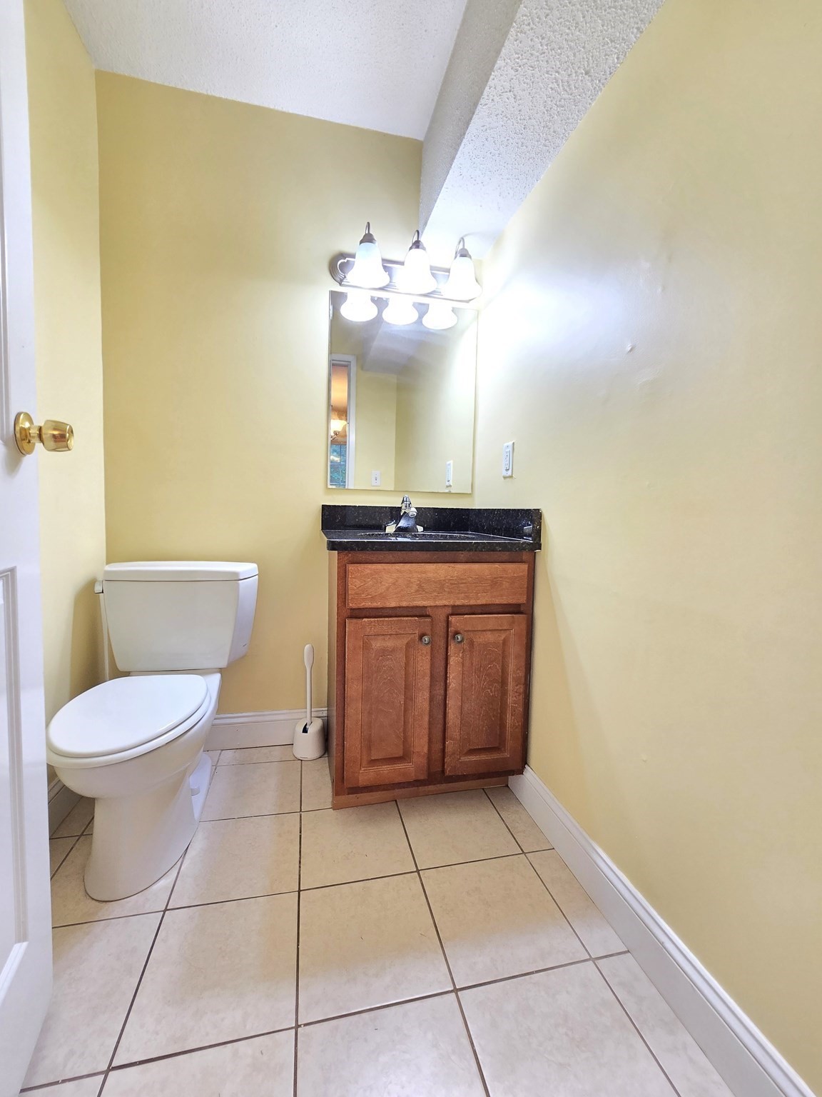 9 Adams St # 13 Property Photo 3