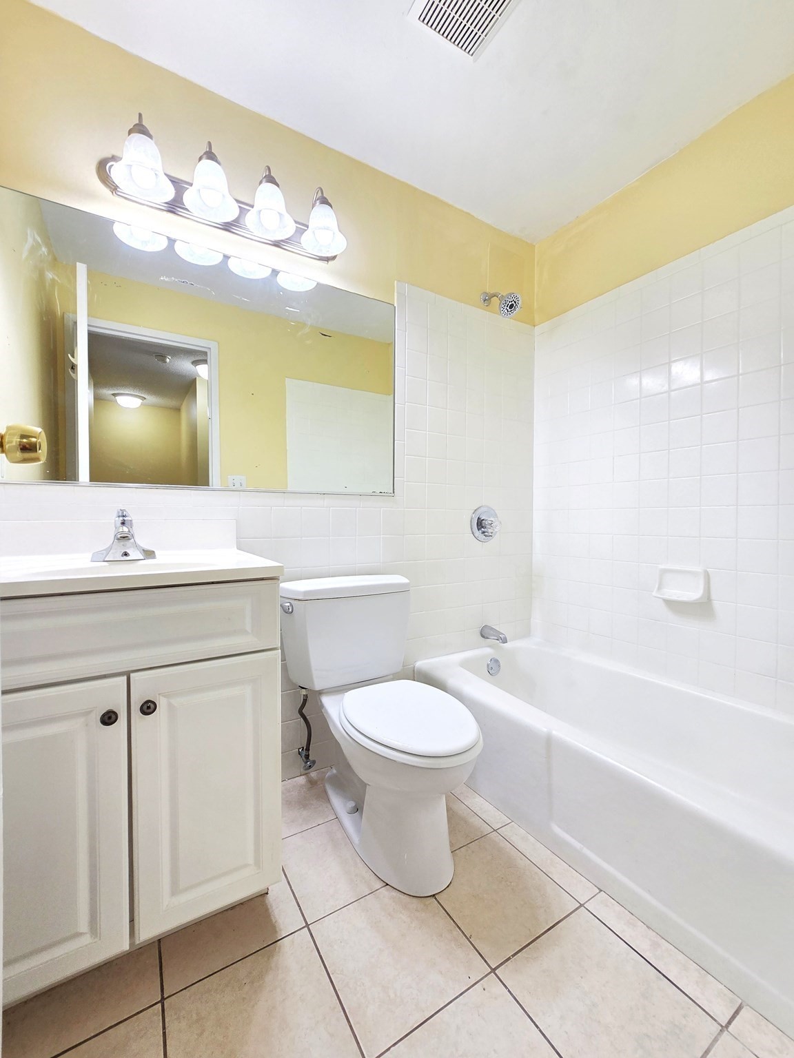 9 Adams St # 13 Property Photo 6