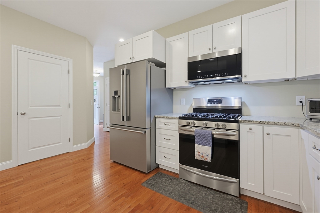 90 Greene St Property Photo 5