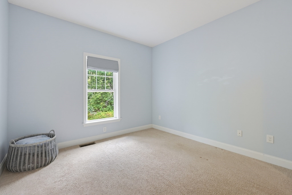 90 Greene St Property Photo 16