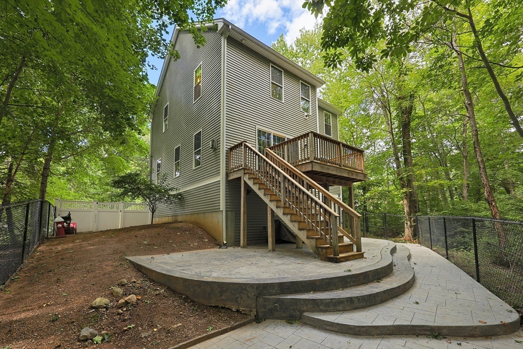 90 Greene St Property Photo 30