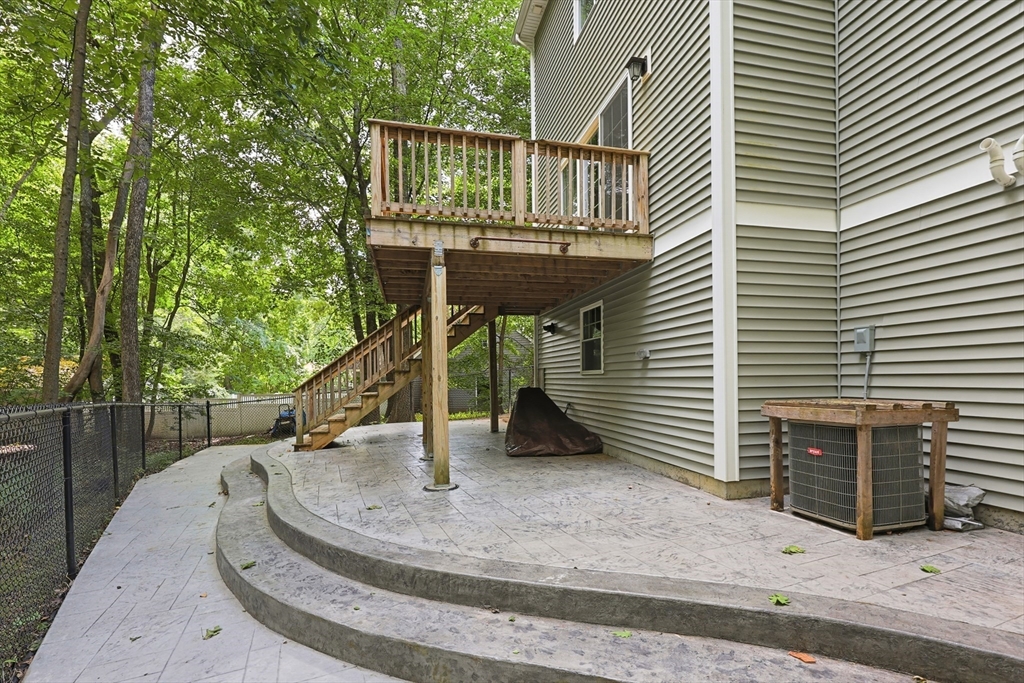 90 Greene St Property Photo 31