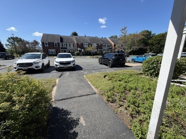 60 Pattison St # C14 Property Photo 3