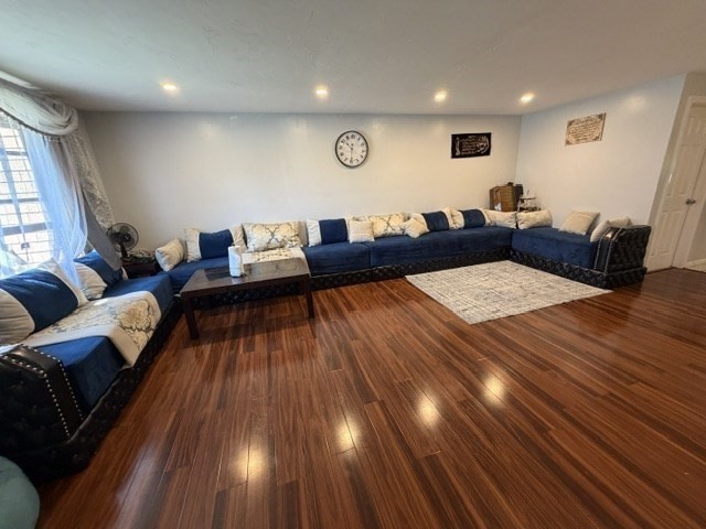 60 Pattison St # C14 Property Photo 8