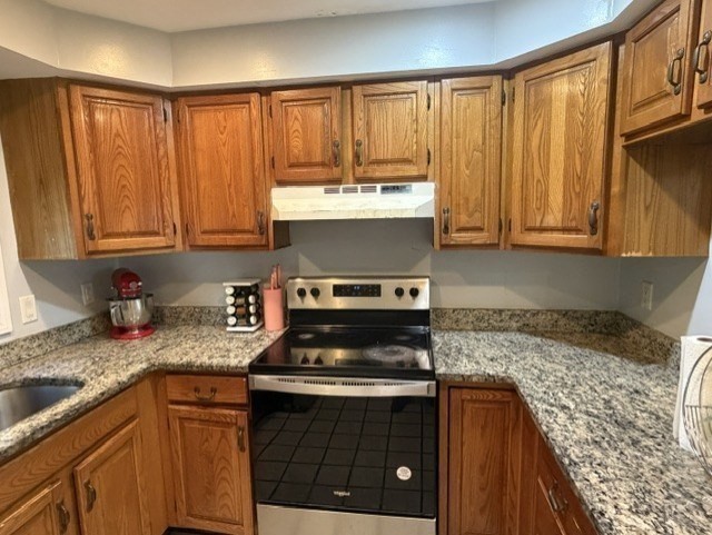 60 Pattison St # C14 Property Photo 16