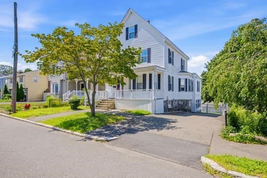 52 Elliott St. Property Photo 1