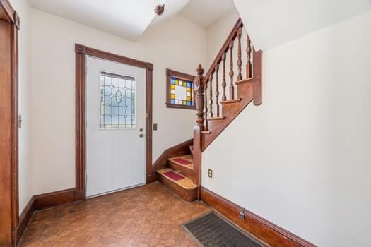 52 Elliott St. Property Photo 5