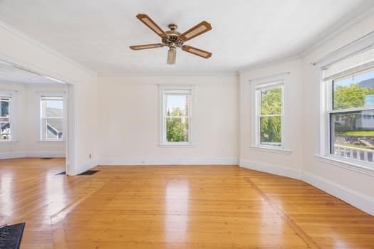52 Elliott St. Property Photo 6