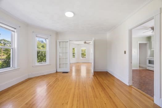 52 Elliott St. Property Photo 16