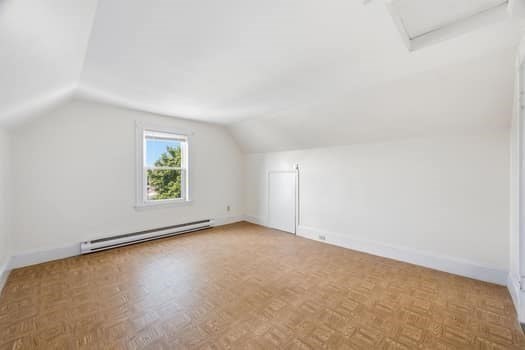 52 Elliott St. Property Photo 33