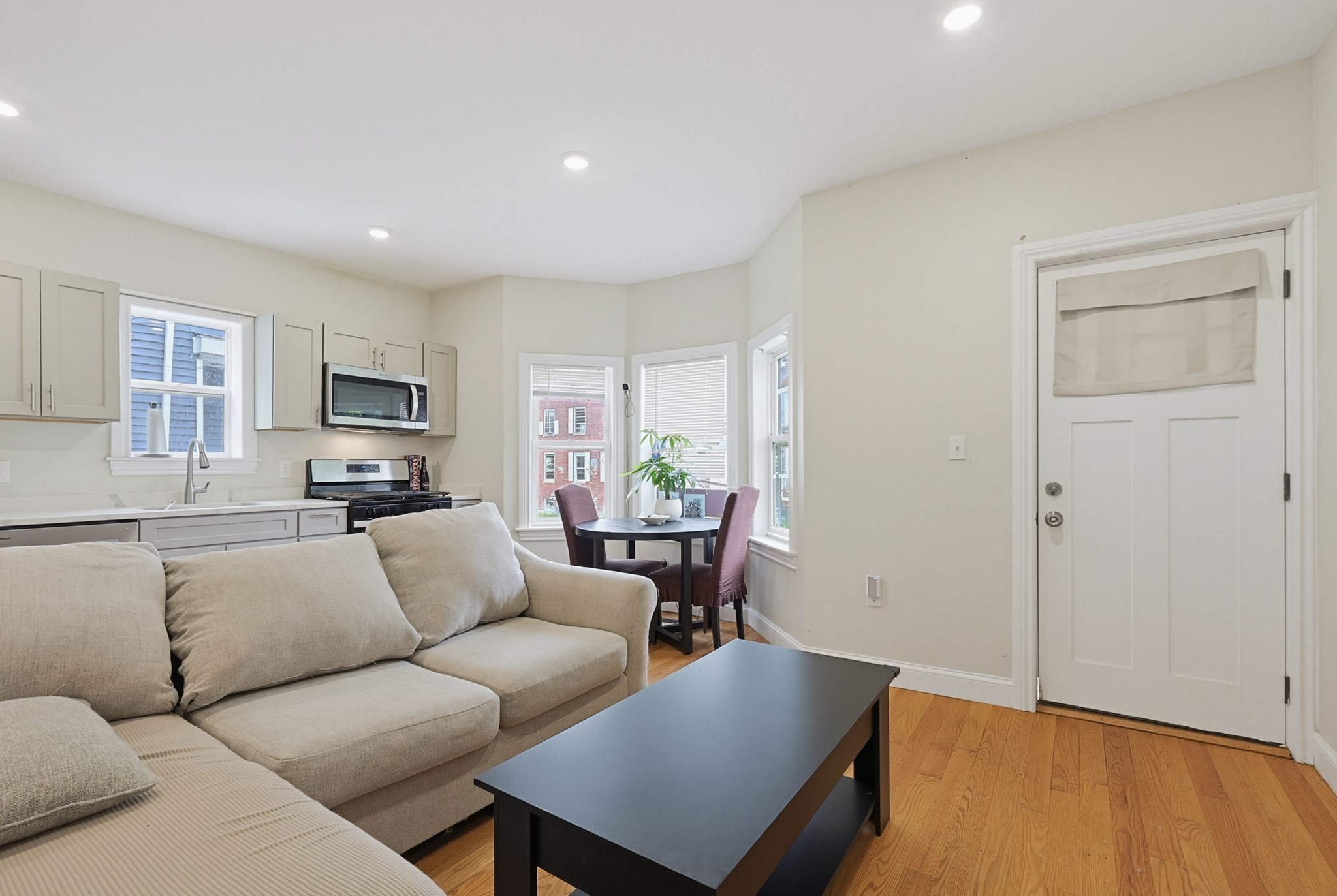 31 Saint Casimir Ave Property Photo 2