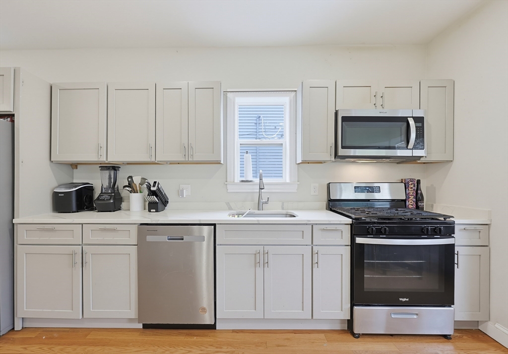 31 Saint Casimir Ave Property Photo 6
