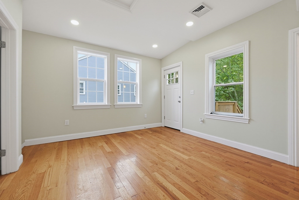 31 Saint Casimir Ave Property Photo 19