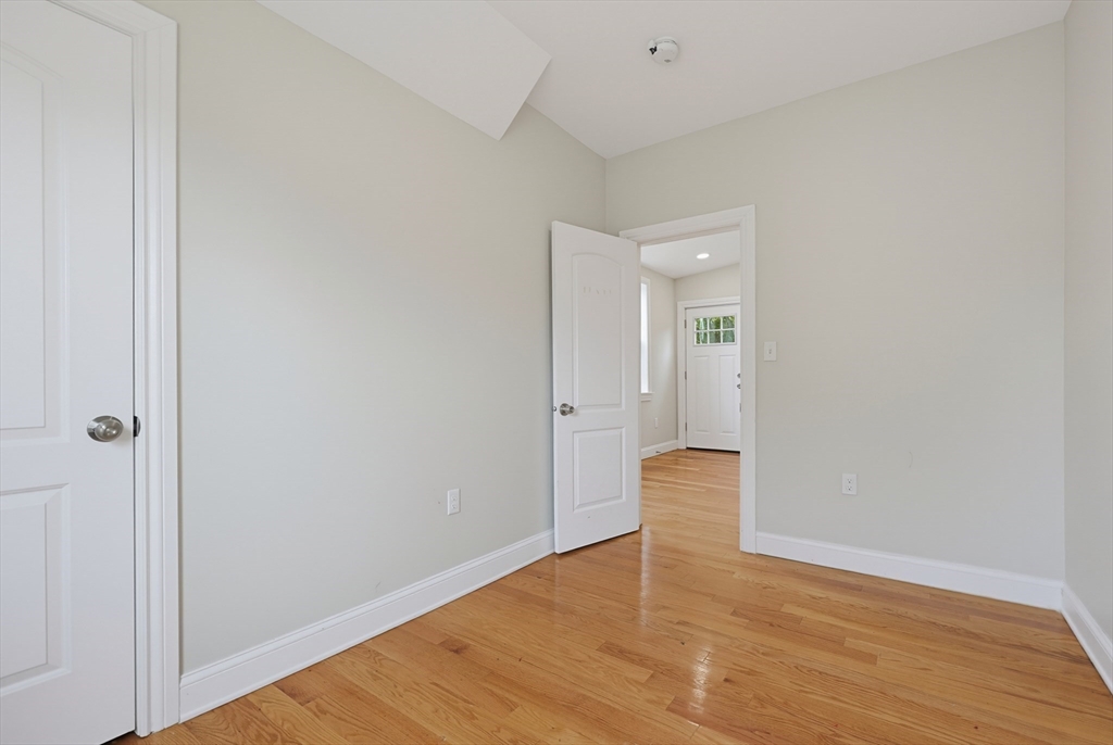 31 Saint Casimir Ave Property Photo 23
