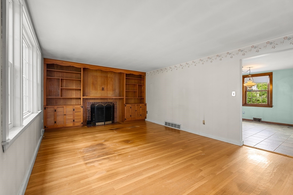 18 Iverson Rd Property Photo 4