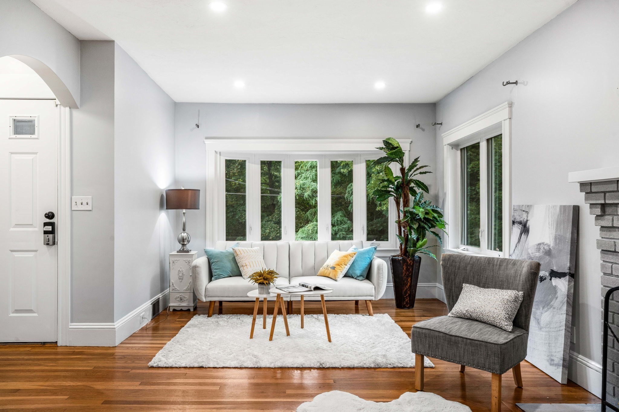 21 Evelyn Pl Property Photo 3