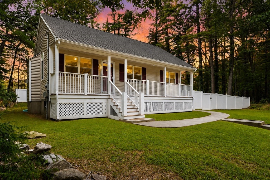 10 Albert Property Photo 1
