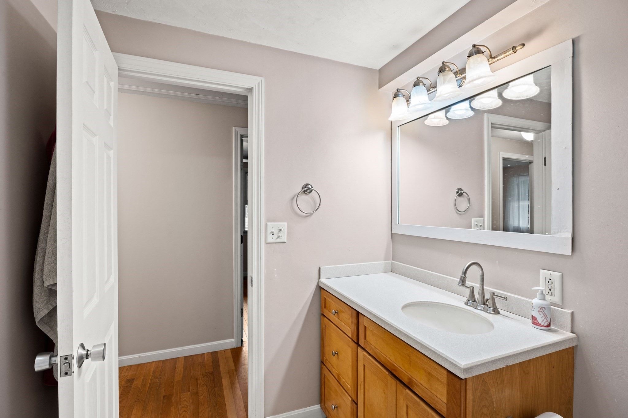 10 Albert Property Photo 14