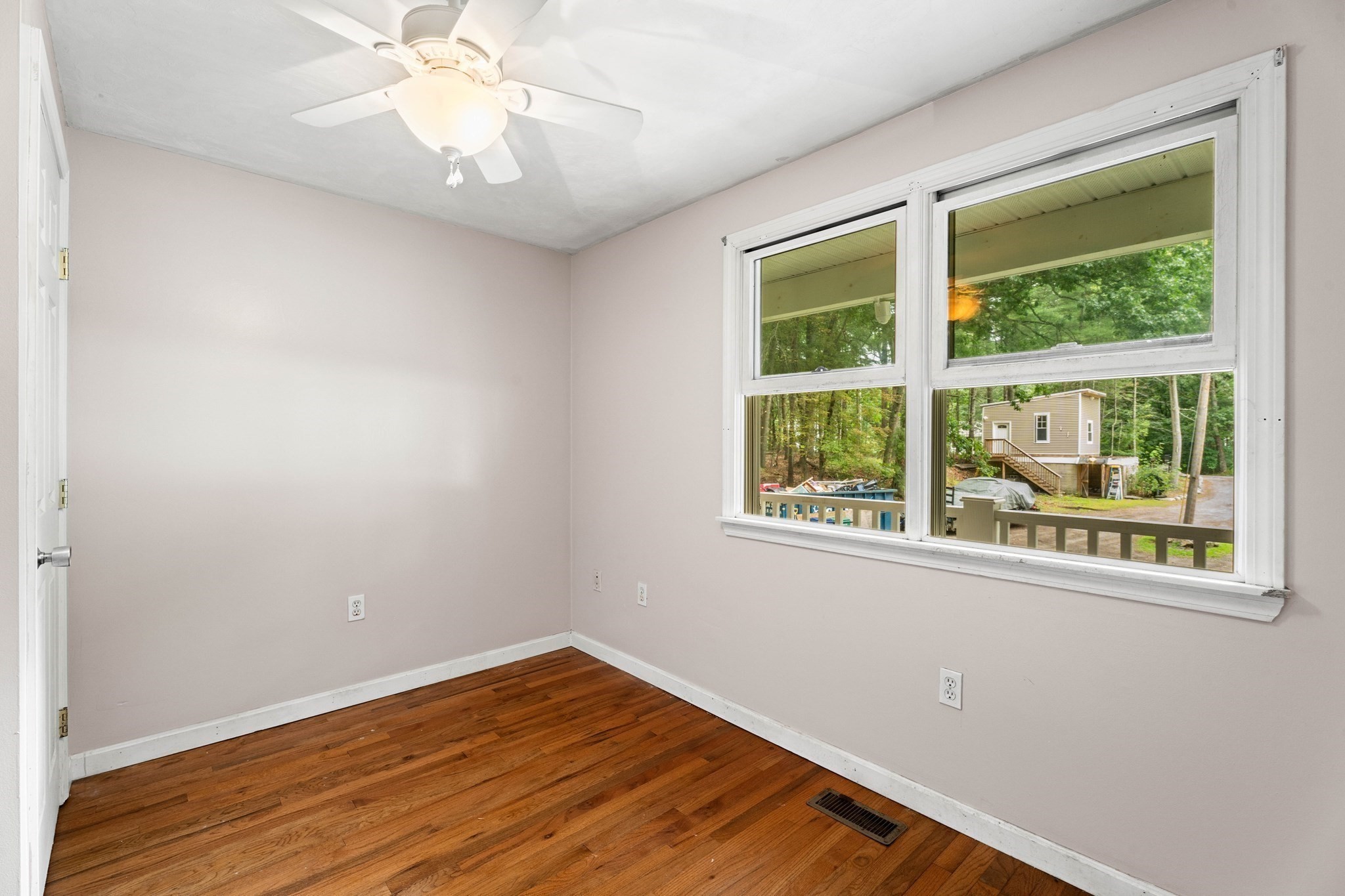 10 Albert Property Photo 20