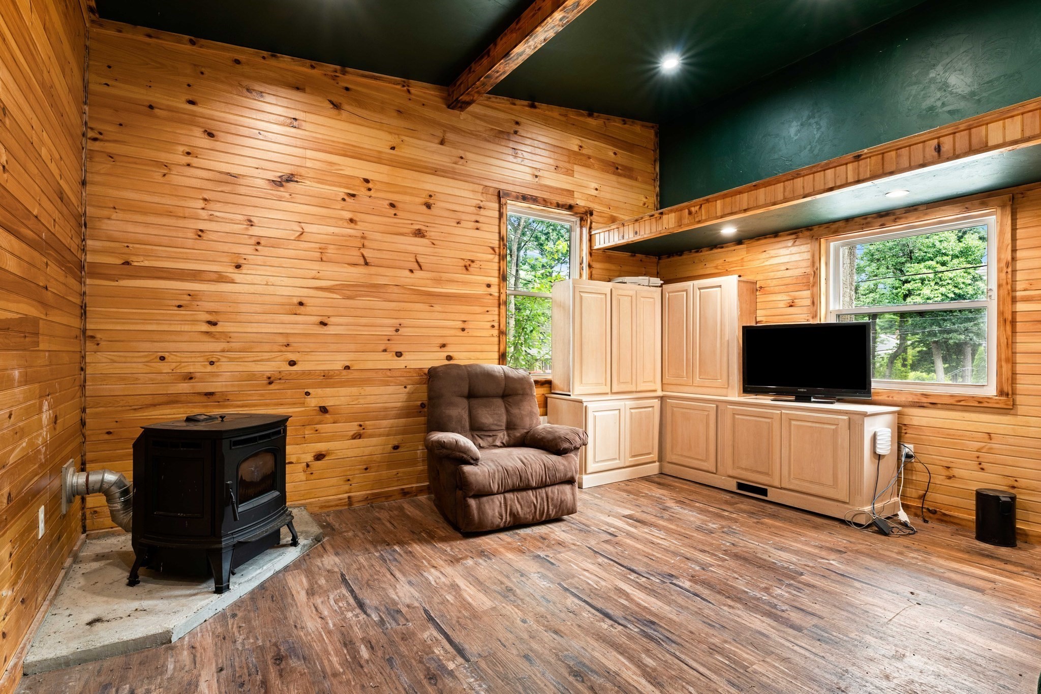 10 Albert Property Photo 21