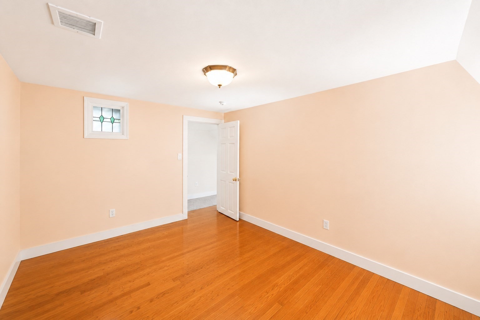 96 Wompatuck Rd Property Photo 10