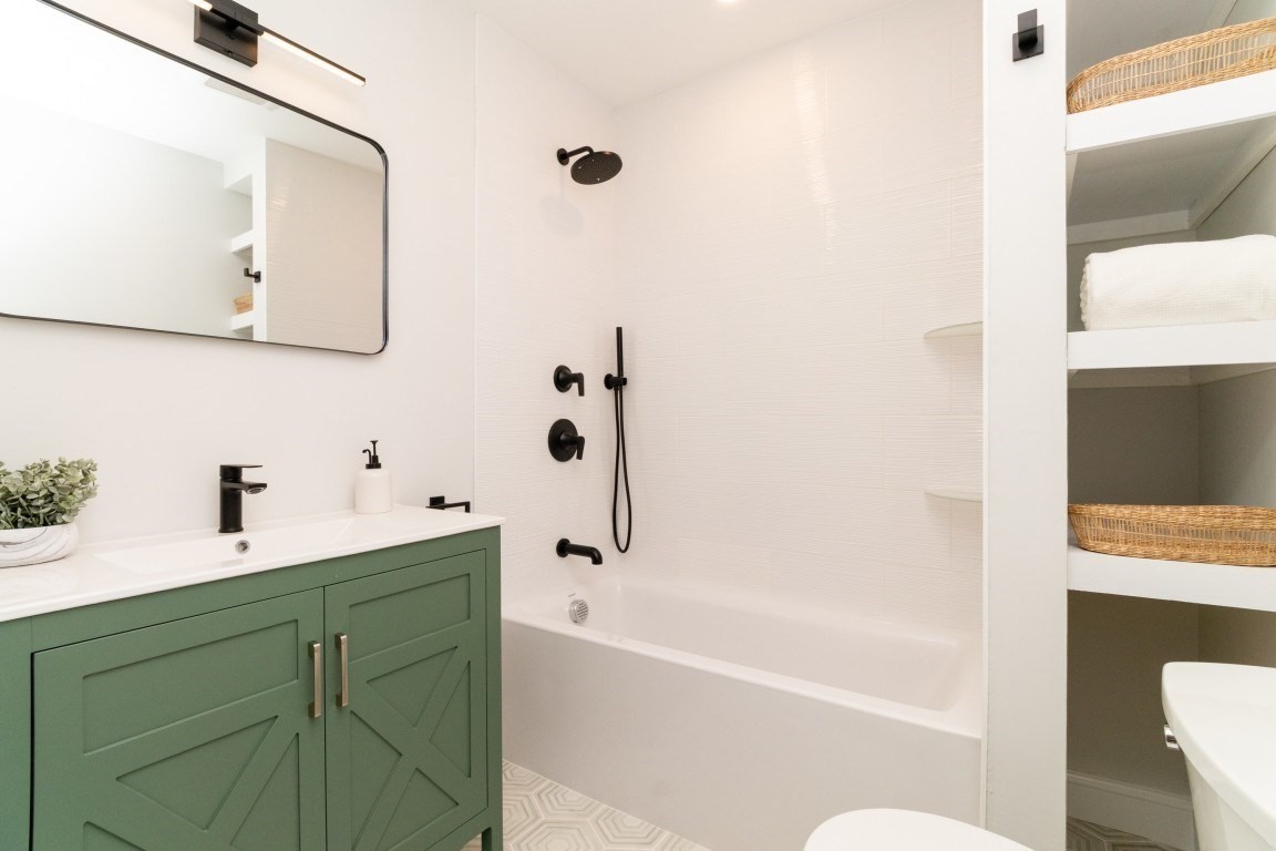 22 Bellevue St # 1 Property Photo 18