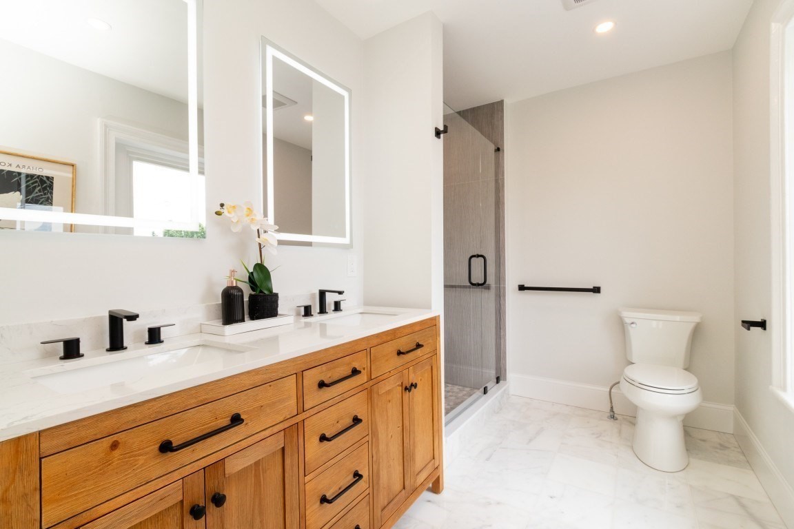 22 Bellevue St # 1 Property Photo 19