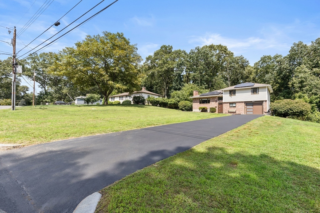 27 Lyman Rd Property Photo 2