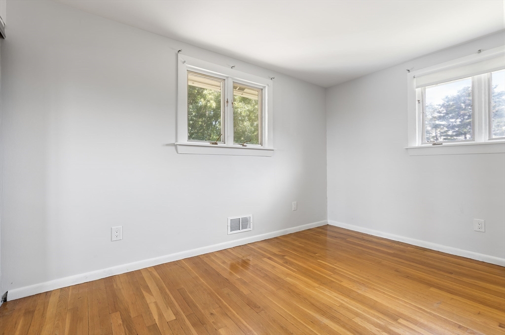 27 Lyman Rd Property Photo 17