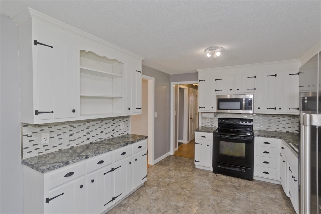 50 Crystal Brook Dr Property Photo 7