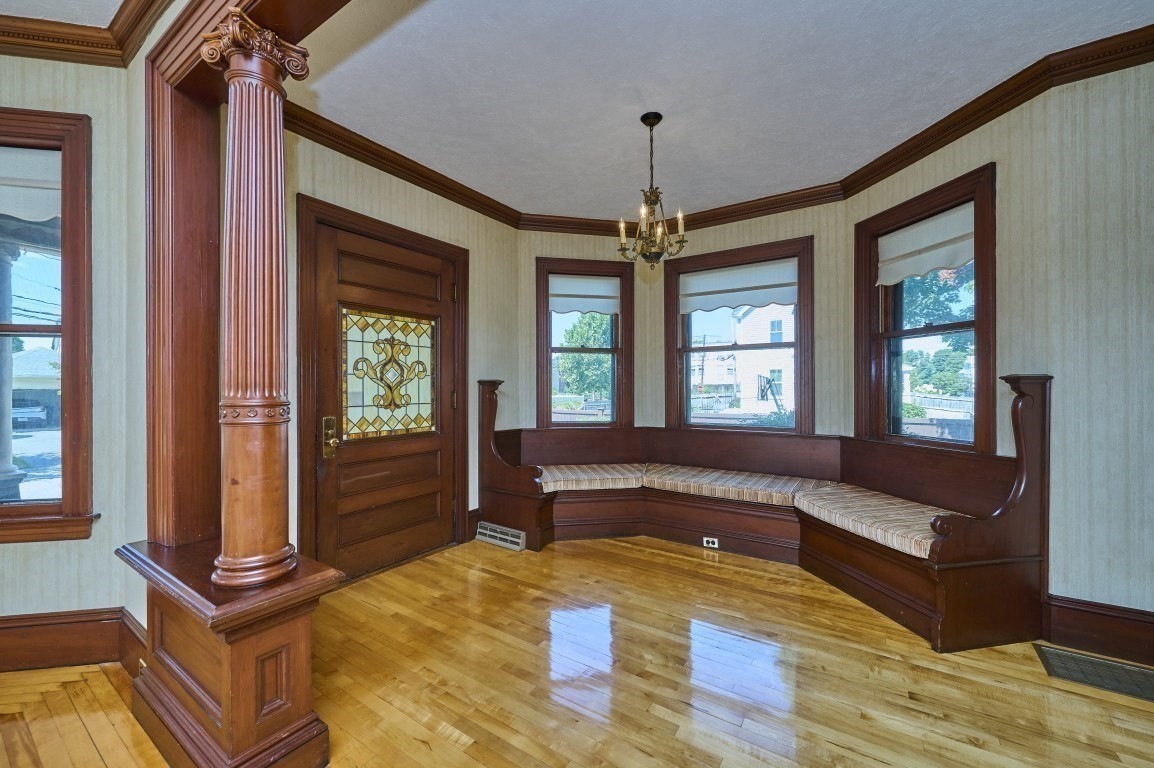 14 Lafayette St Property Photo 8