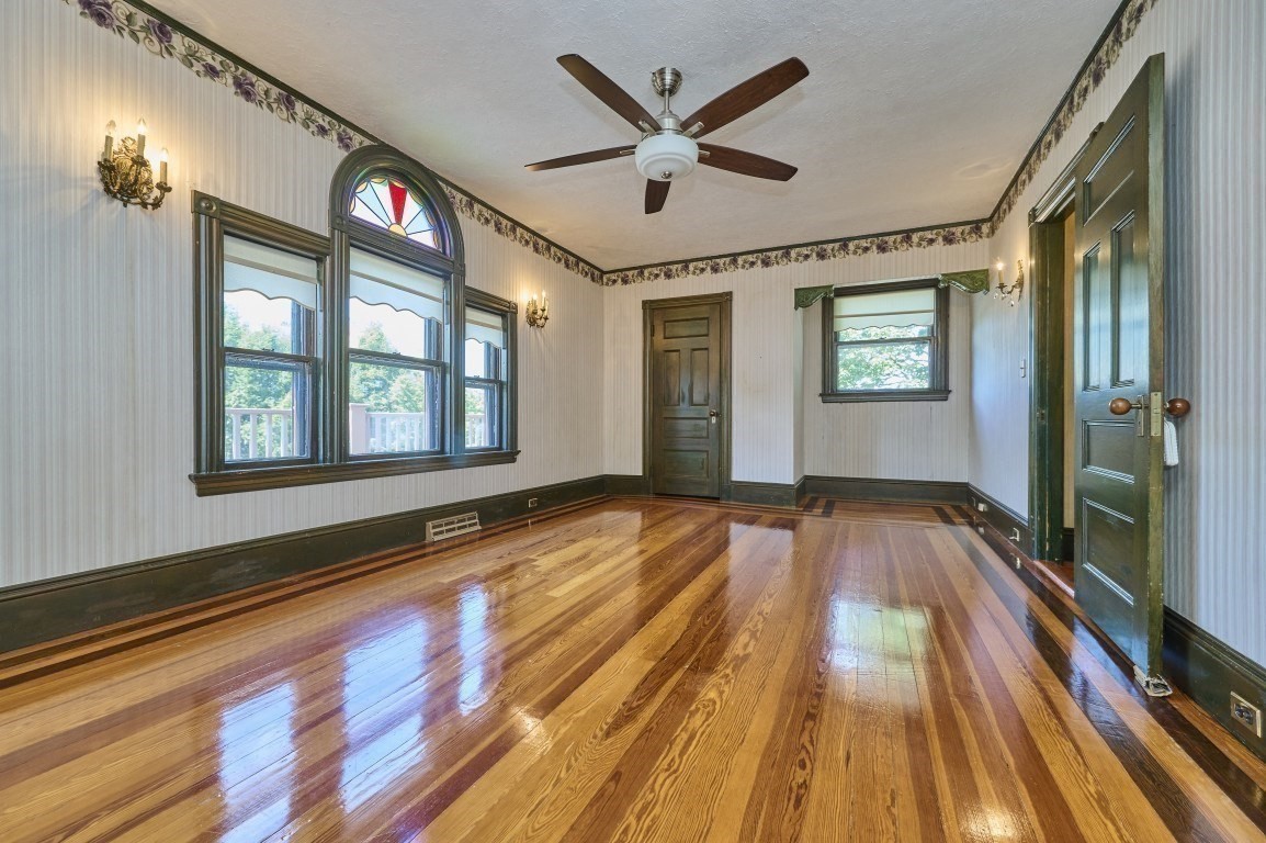 14 Lafayette St Property Photo 25