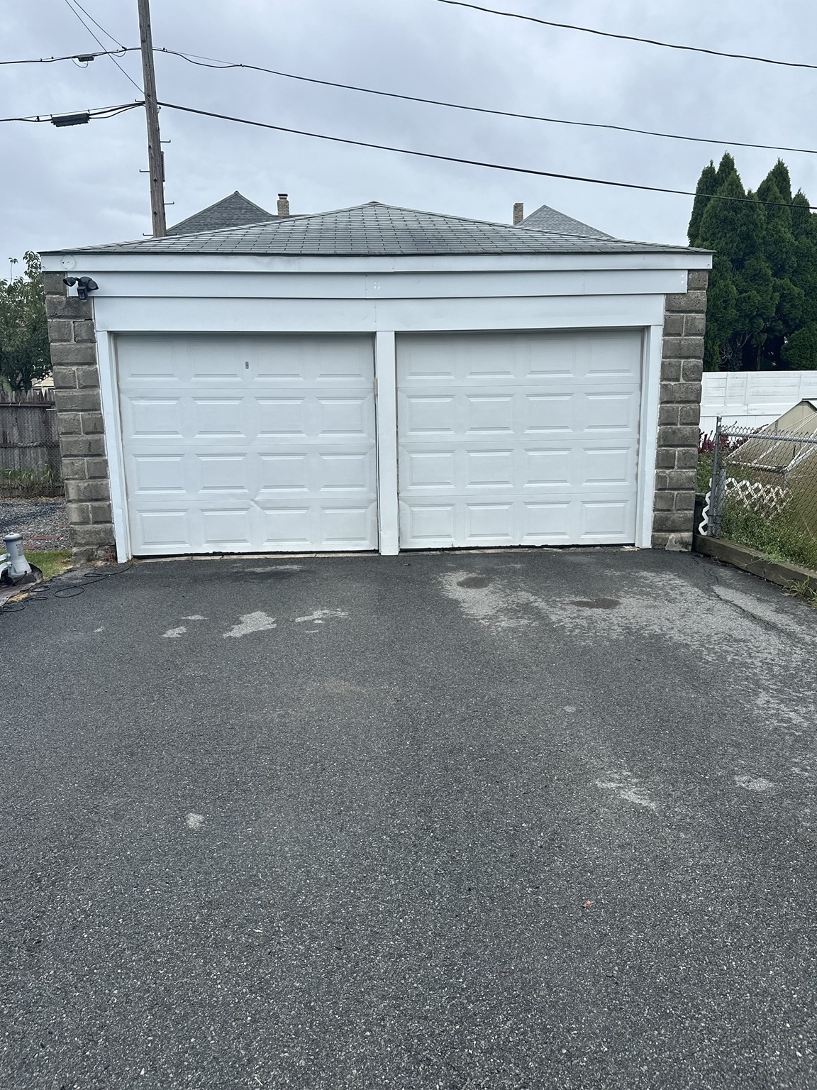 273 Wood Street Property Photo 2