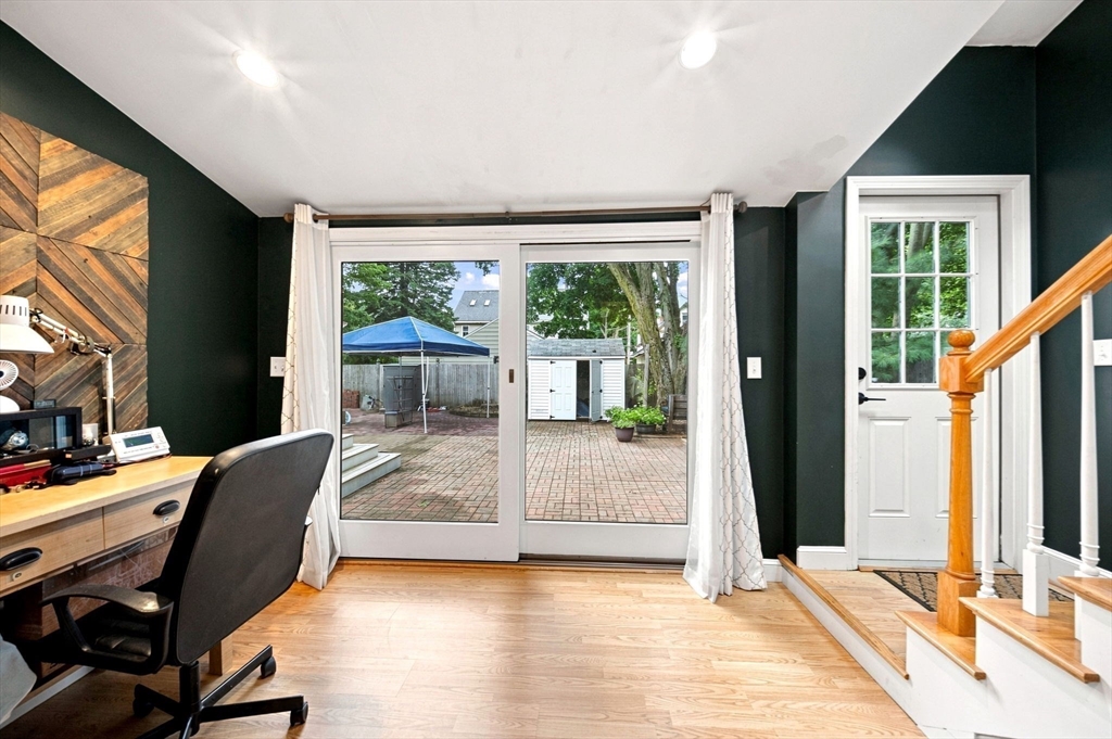 8 Charles St Property Photo 23
