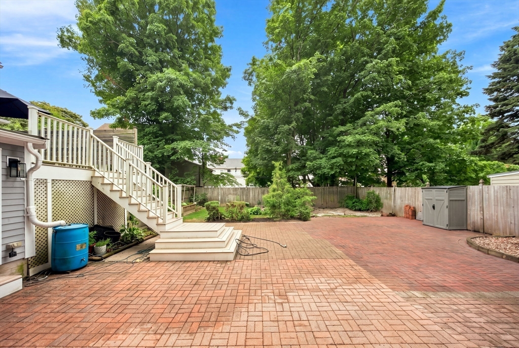 8 Charles St Property Photo 26