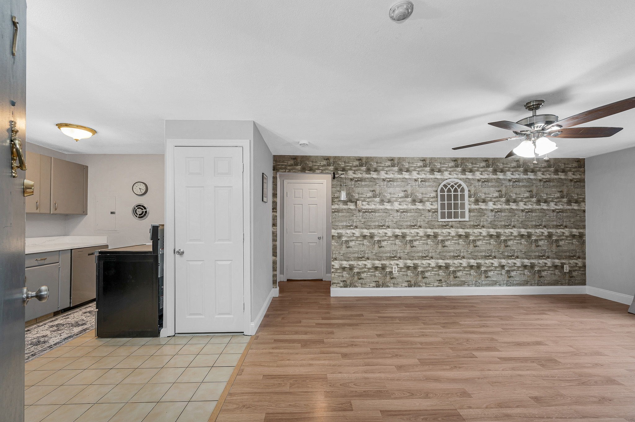 7 Glen Ave # 7 Property Photo 2